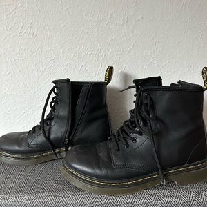 Kids Dr Martens